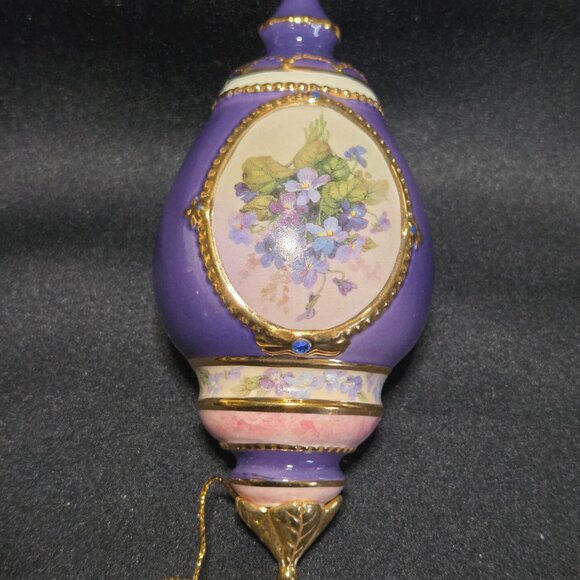 Lena Liu's "Forever Flowers Heirloom Porcelain christmas tree decoration collect - Picture 3 of 8